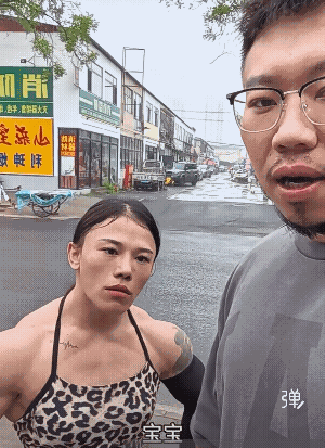 我现在明白为什么花木兰从军几年没有人知道她是女的![捂脸哭]