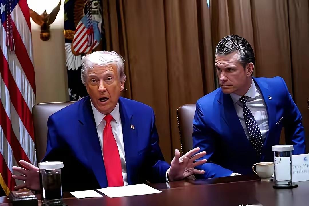 田纳西州，一场会议，镜头全怼着特朗普。他清了清嗓子，突然扭头，手指直接戳向身边