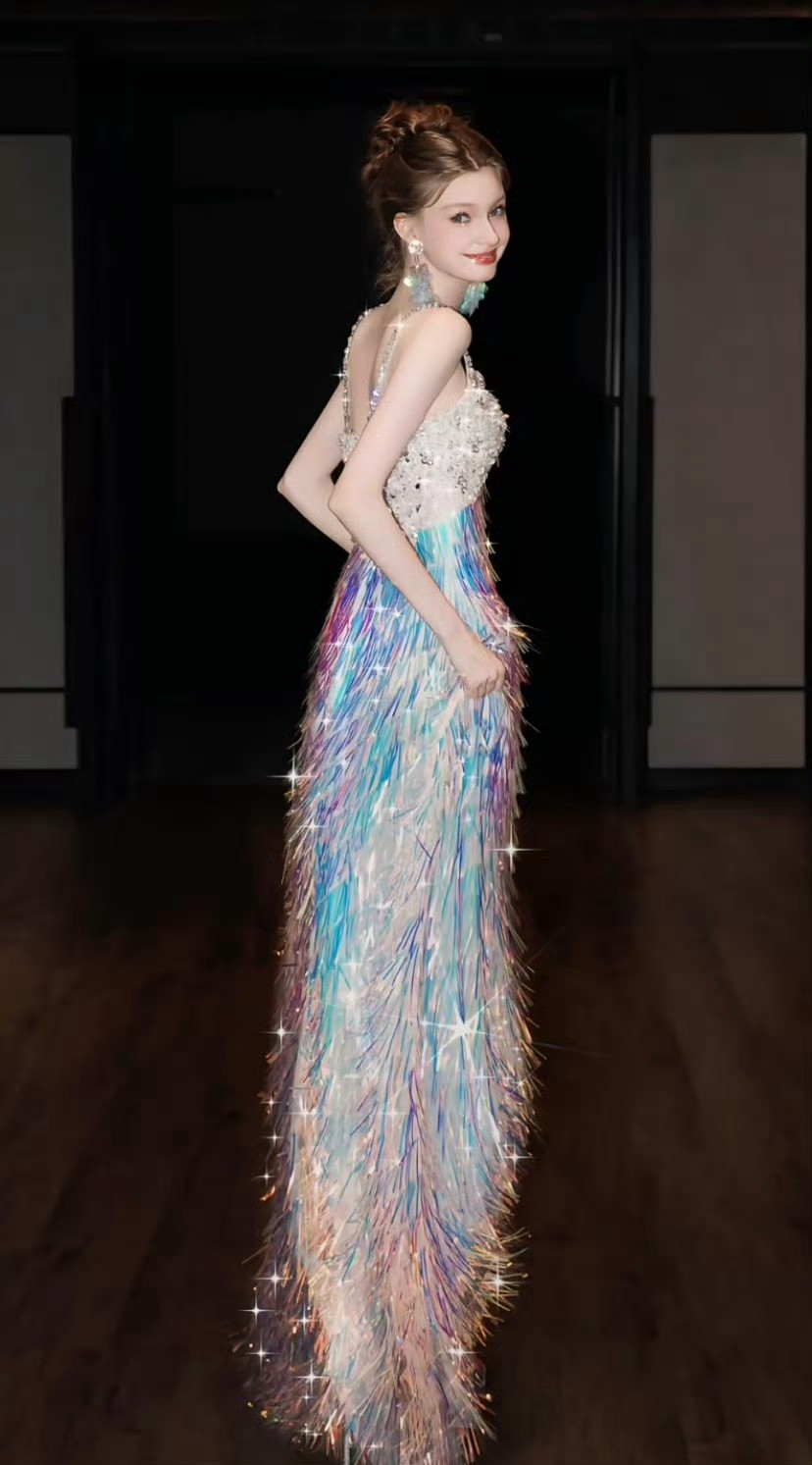 这件礼服你第一眼想到最适配的女明星是谁​​​