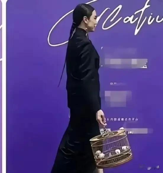 听闻宋佳要告“诋毁”自己的网友，并已将搜集的相关证据提交公安机关，就问广大网友怕