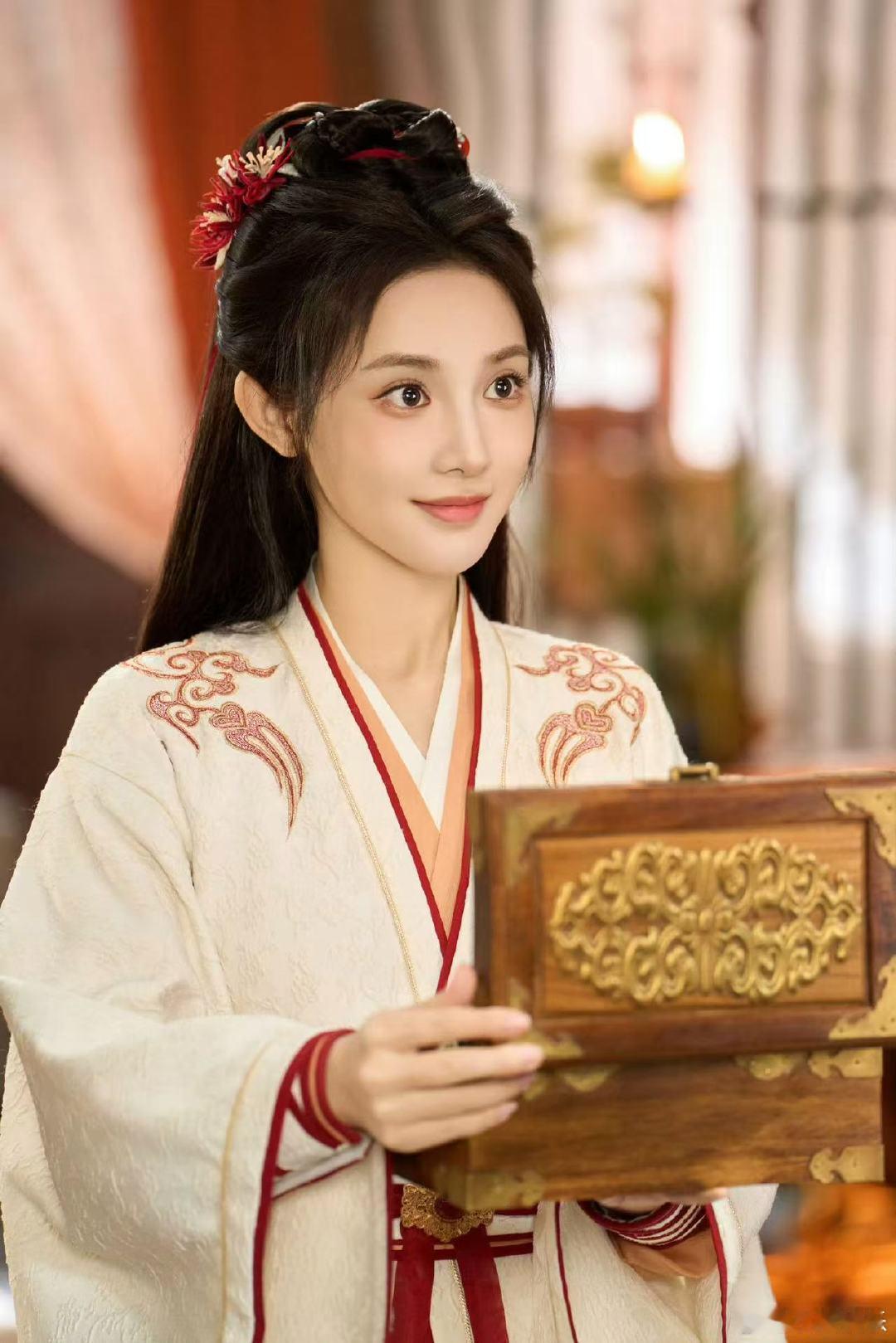 谁懂啊！任嘉伦彭小苒的离婚夫妻太好嗑了！萧里苍刀抢毒酒的瞬间，又虐又甜又上头，萧