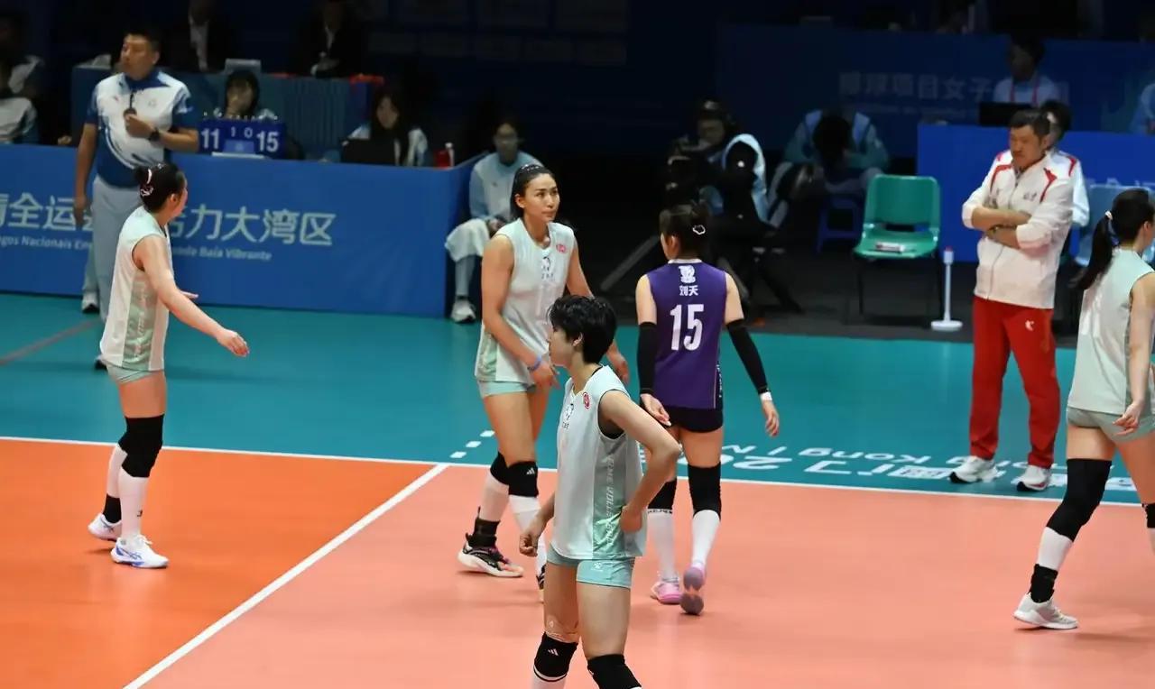 福建女排，两连败的背后；证明：这支队伍，底蕴的不足；如果说：有庄宇珊