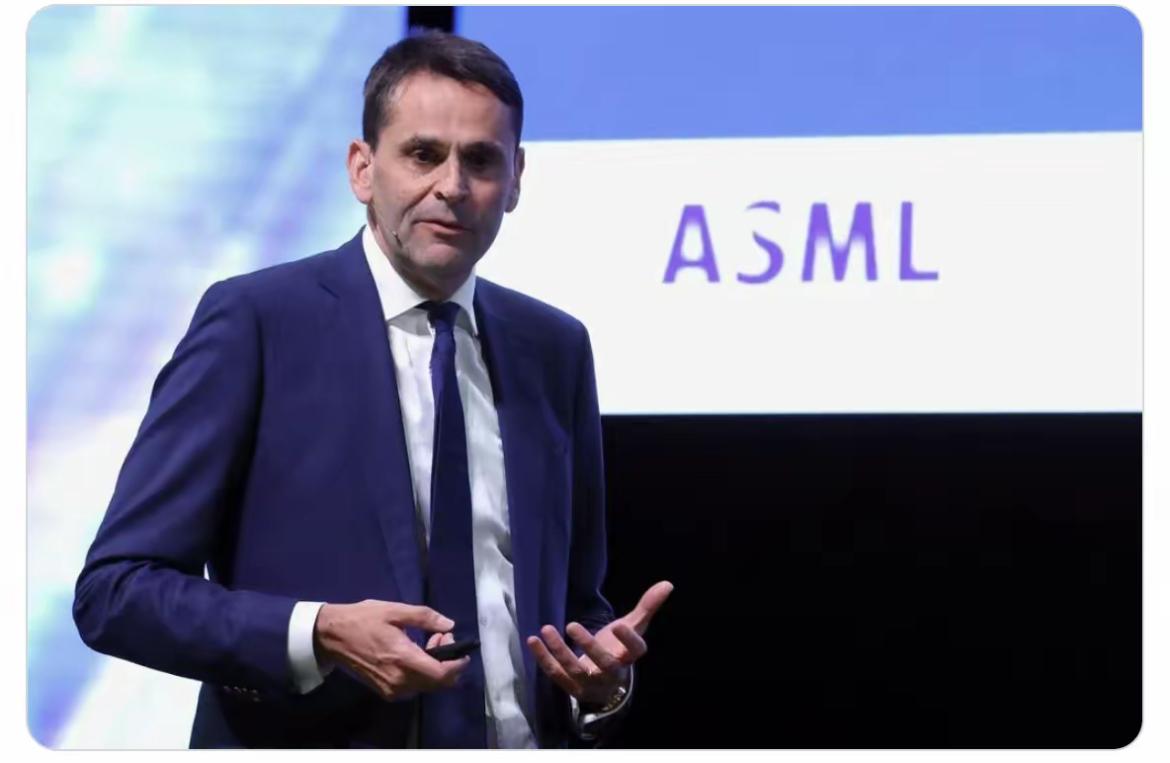 新加坡联合早报今天（5月22日）报道：“荷兰光刻机巨头阿斯麦（ASML）首席执行