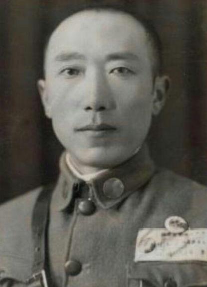 1941年2月山西土匪乔日成，派7名窑姐伺候日本监军，骗走大量装备放手将日寇活埋