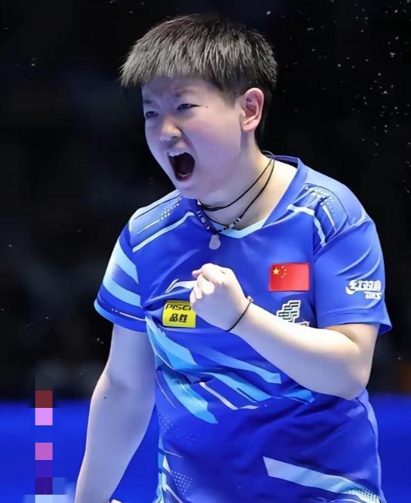 4月6日晚，澳门银河综艺馆，孙颖莎4比1拿下王曼昱，举起哈马隆德杯那一刻，她打破