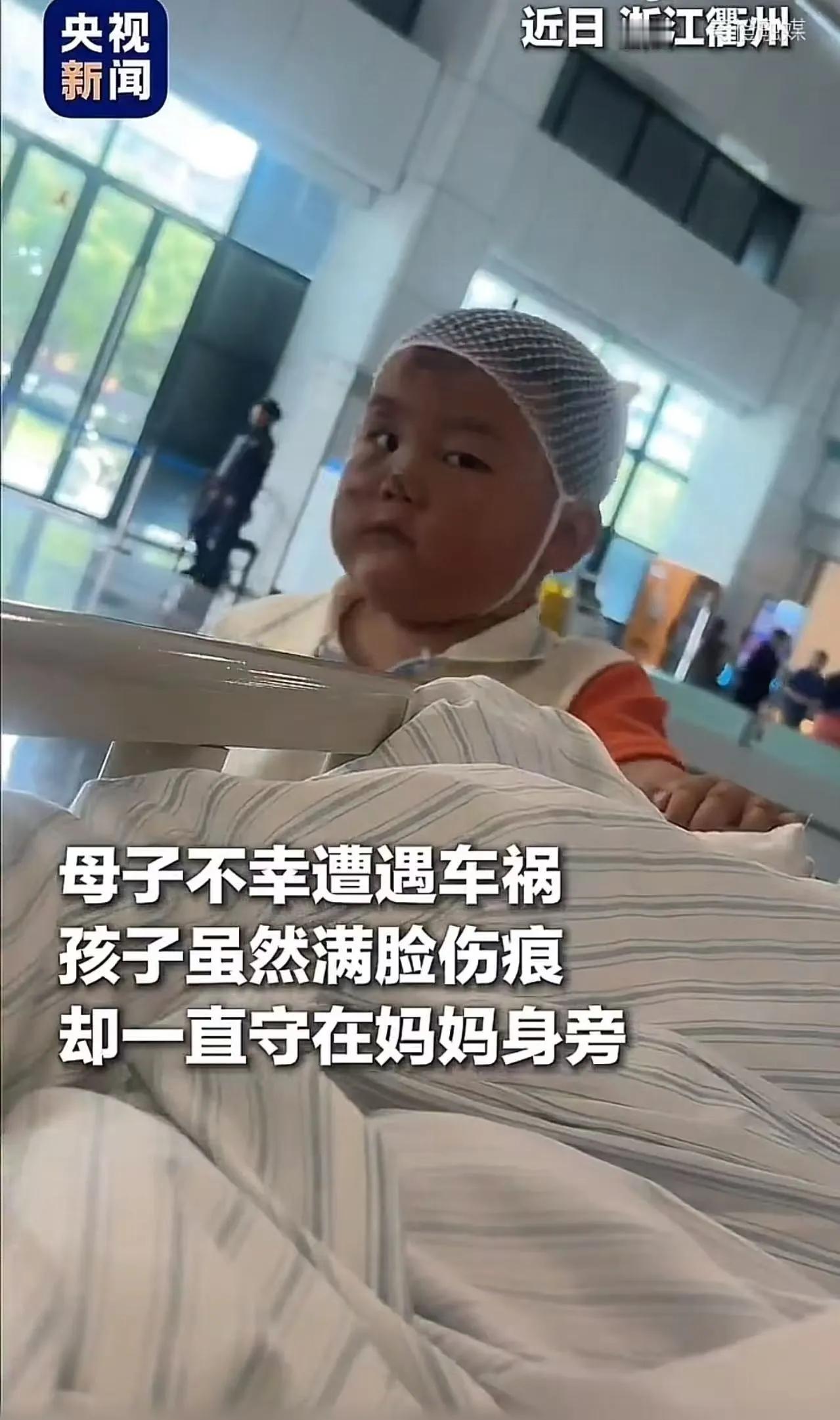 人到了中年，再看这桩外卖母子的事，蕞大的心酸，是懂事的孩子，从来都不是天