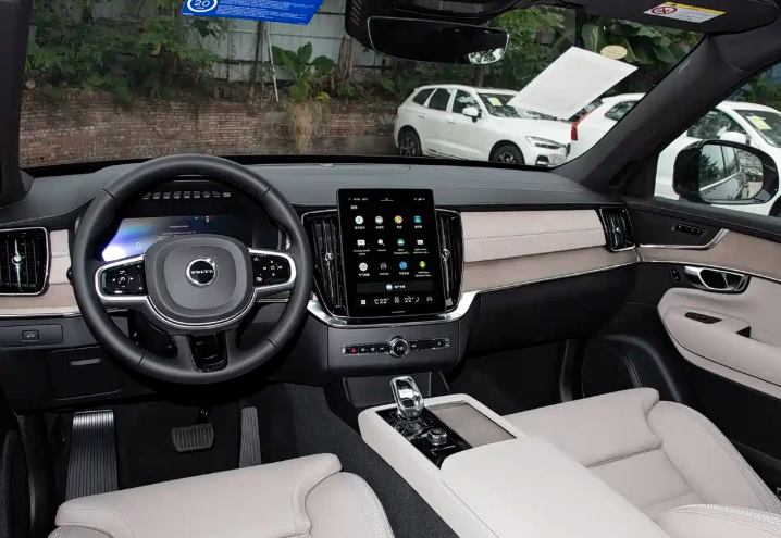 上有老下有小沃尔沃XC90和奥迪Q7哪台车更适合你沃尔沃XC90的整车设计、功