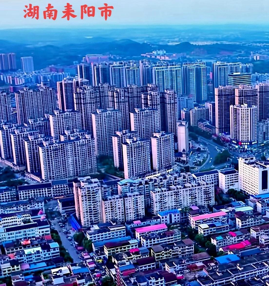 湖南衡阳耒阳市，耒阳市虽然不是一个地级市，但城建真的不输地级市，看看耒阳市这图片