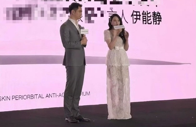 伊能静57岁状态伊能静是满50减30吧谁懂看到伊能静的最新活动图，这一身白裙