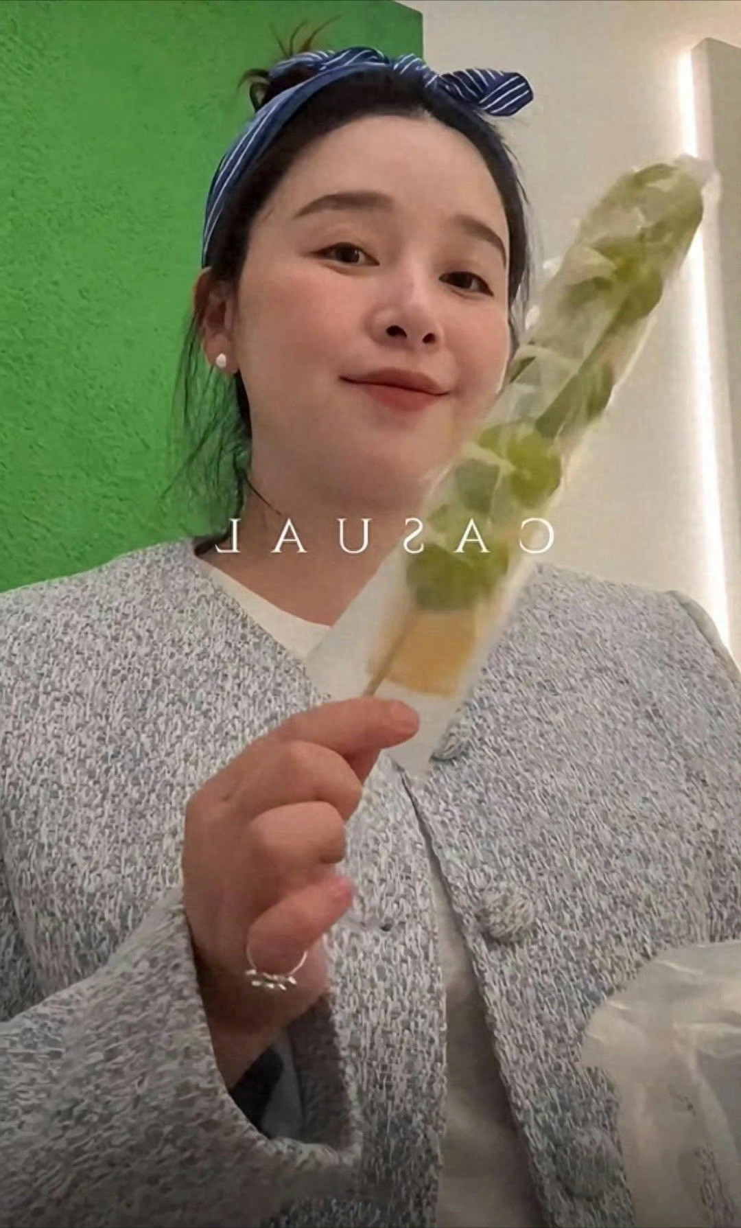 阚清子产后胖30斤晒妊娠纹！37岁的她，凭真实打破明星产后滤镜37岁阚清子社交平