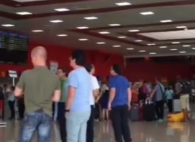 第一个替中国向台湾“开炮”的国家出现了，不是“巴铁”，也不是俄罗斯，而是这个被美