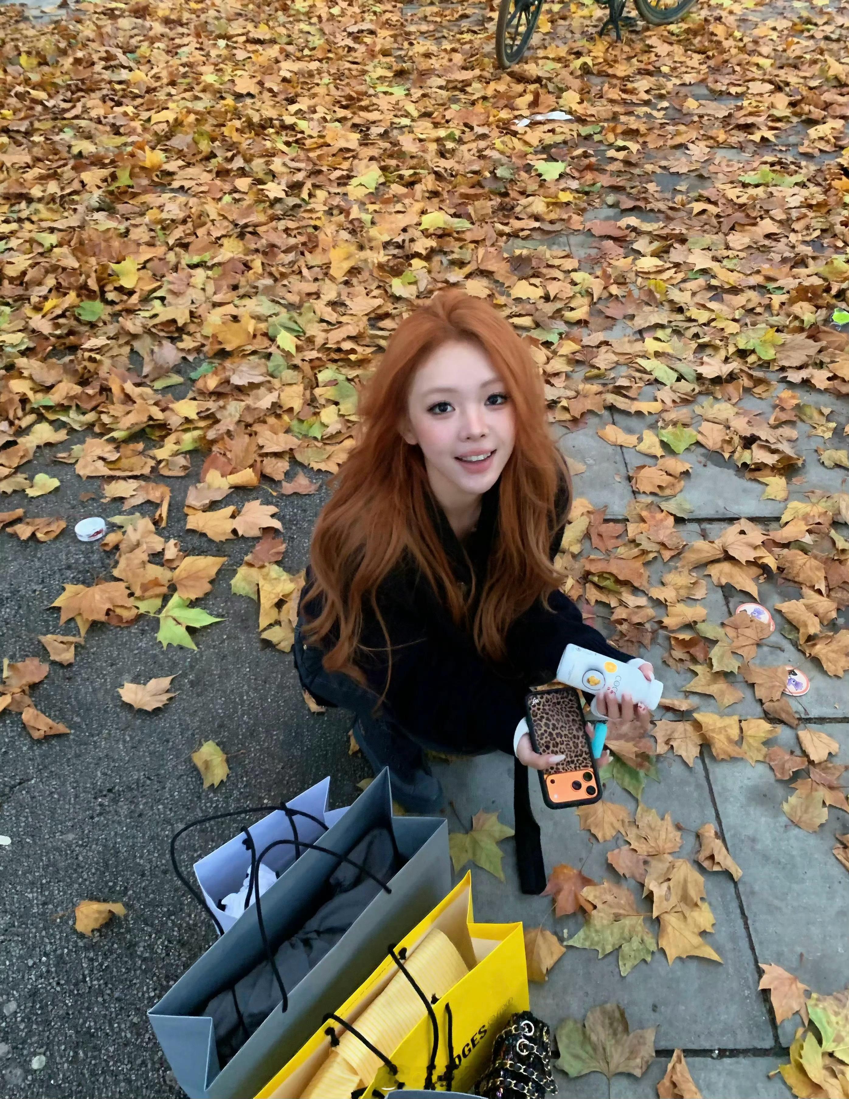 富人新标识：最新款ProMax版iPhone戴wf手机壳！