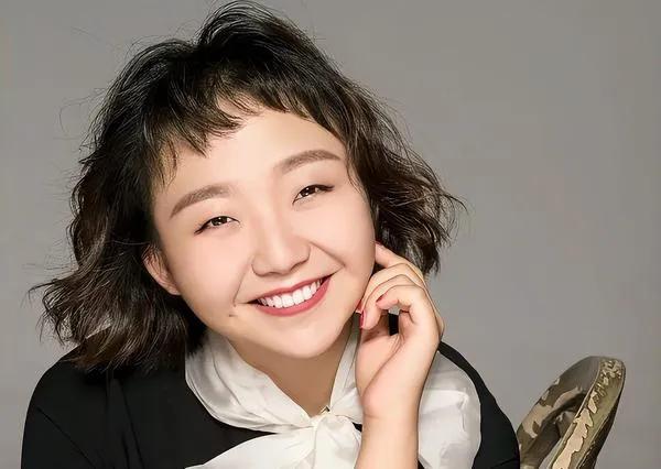 长的丑事业却很成功的十二位女星第一位:任素汐(36岁)不好看但演技还可以第二