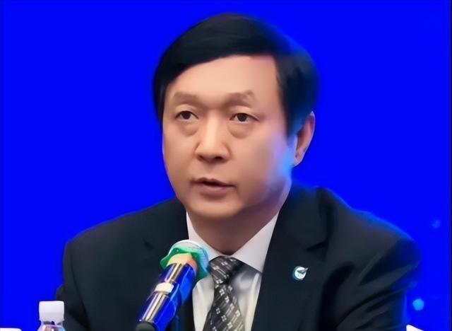 歼20之父杨伟从中科院院士名单消失，中航工业反腐风暴刮到了技术核心层。杨伟早