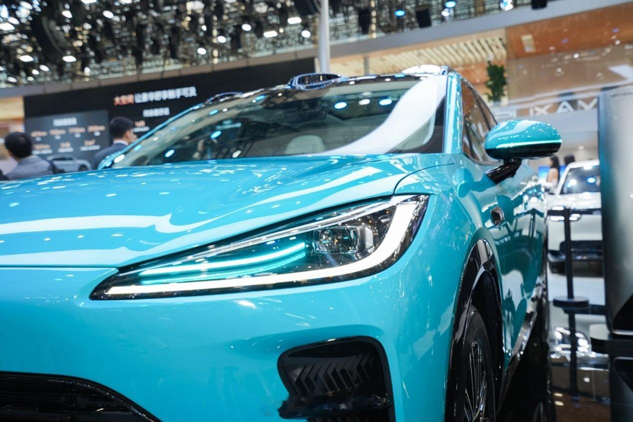 车展报道30：奇瑞品牌发布了风云T9L一款新车，这就是之前代号为E06的一款车。