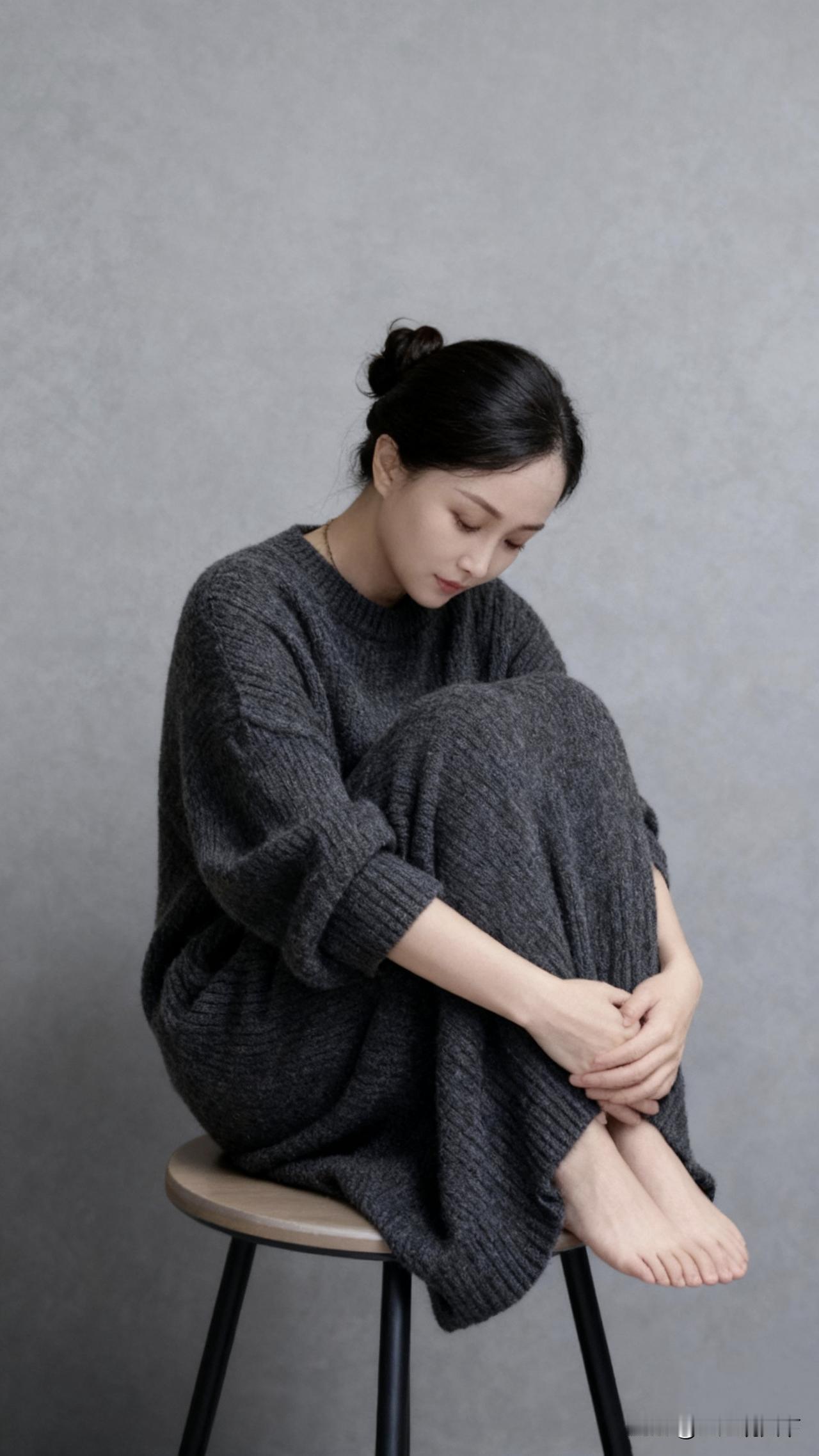 人到中年，撑不下去的婚姻，太扎心人到中年，连崩溃都要选好时间。想离婚，怕