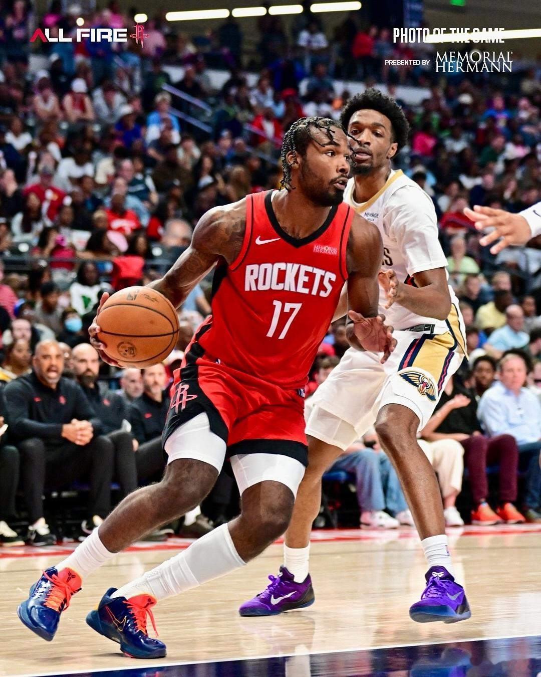 据《TheAthletic》报道：火箭队预计将在截止日前与伊森达成续约随着杜兰