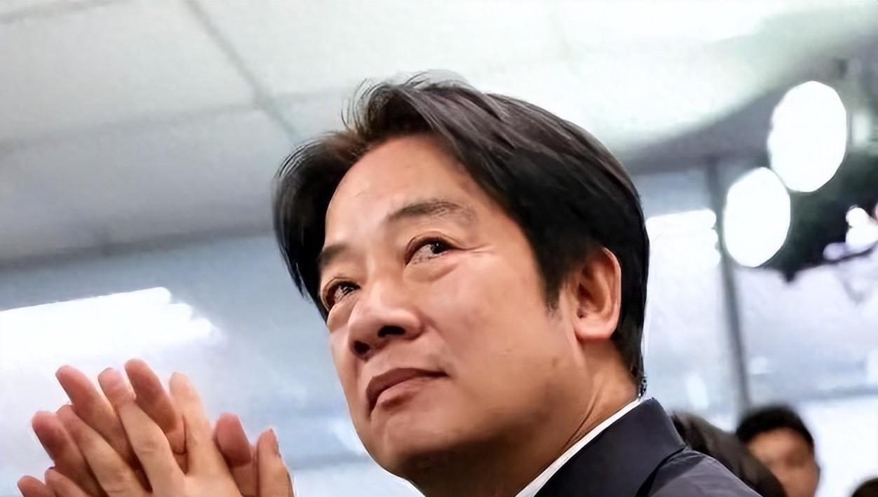 赖清德，准备跑路了！就在昨天，他一边，给2340万台湾同胞，下达了“不许投降”的