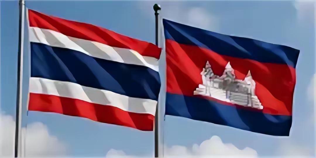 从柬埔寨将军满地可知为何其战斗力拉跨打仗全要靠发现金来鼓舞士气此轮泰柬第二轮