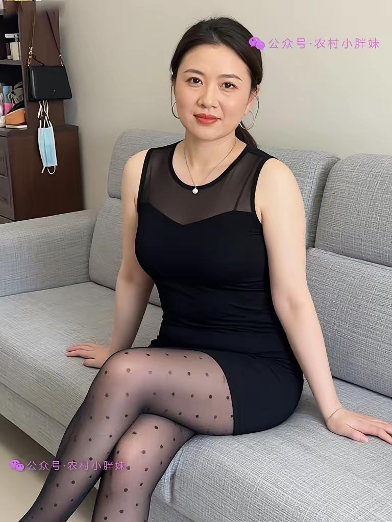 虽然没有无休止的家庭琐事纠缠而清闲自在，可内心的那种寂寞空虚始终也困扰着一个人精
