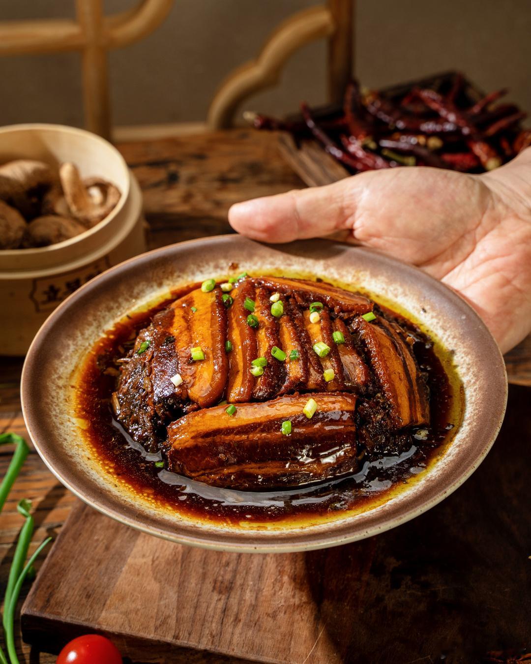 立早记食品清仓活动，有些日期已过1/3，有些过了1/2，剩余保质期其实还挺久的，