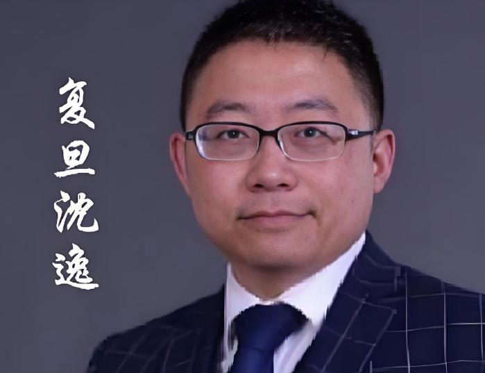 沈逸教授是真敢说，他说再过10年，“崇美”的4代人就被完全淘汰了！