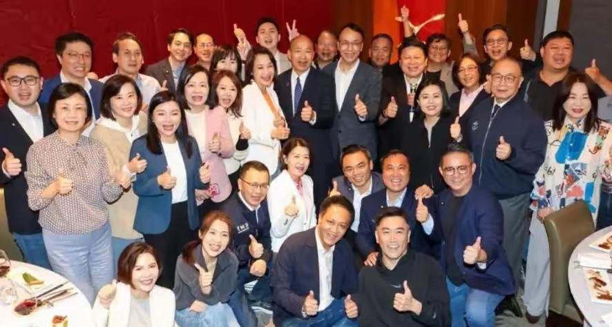 3月19日和27日，台岛政坛风云突变，两场餐叙直观展现出国民党权力与人气的微妙变