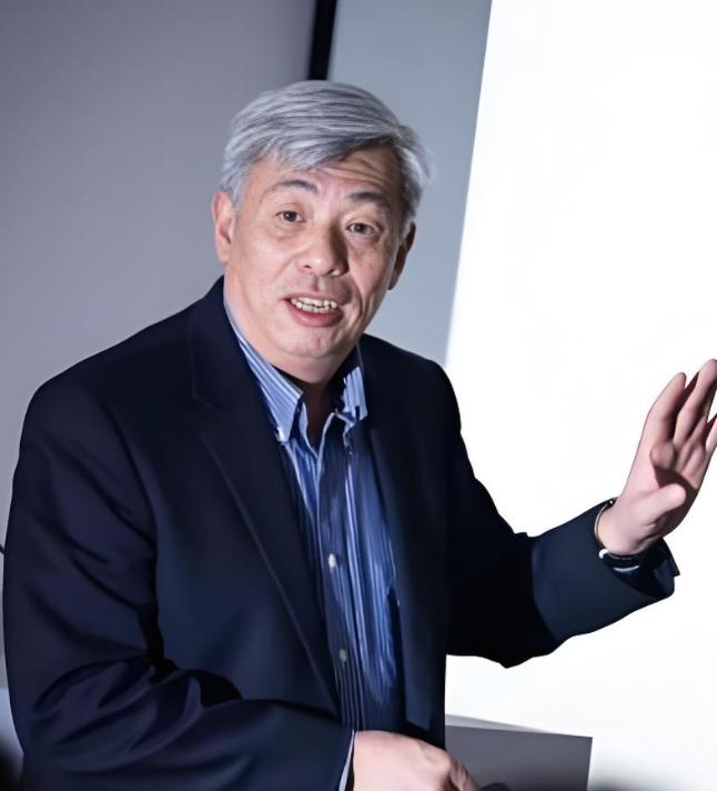 付向东，武汉大学超级学霸，哈佛大学博士后，加州大学圣地亚哥分校杰出教授，国际顶尖