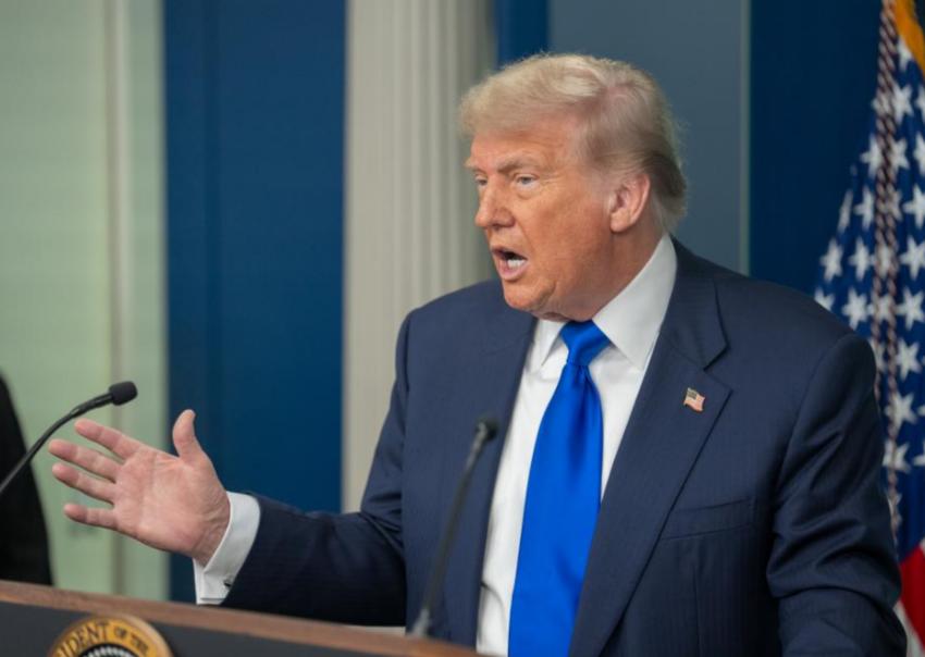 见中国放下台湾的事，忙着找日本的事，特朗普急了，最近国际政坛这出戏可太刺激了，特