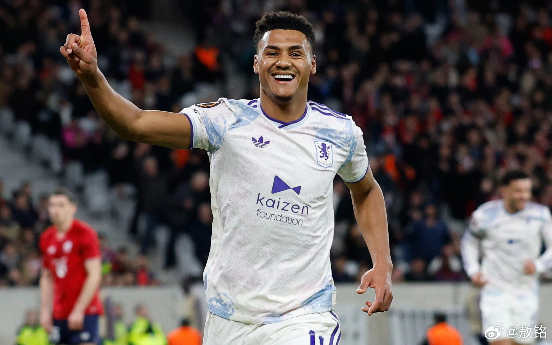 曼联vs维拉曼联足总杯早早出局，没有欧赛，所以，他们足足休息了10天，本周日曼