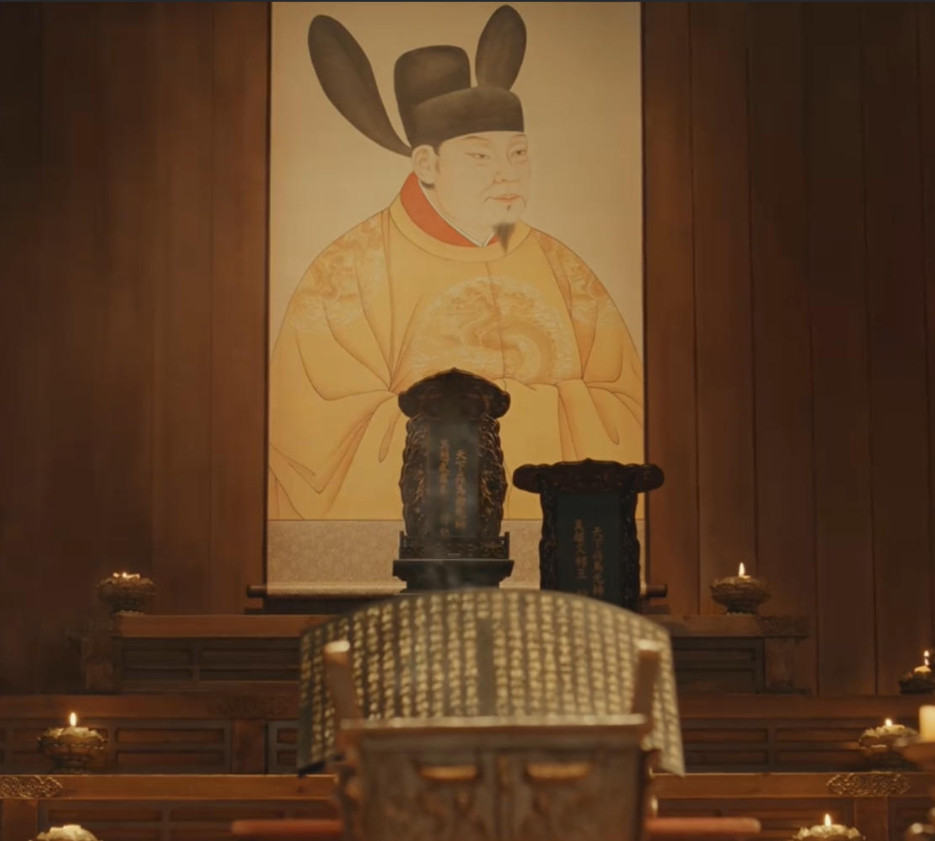 《太平年》中吴越国的丹书铁券，也是俗称的“免死金牌”。这是唐昭宗赐予吴越开国国君