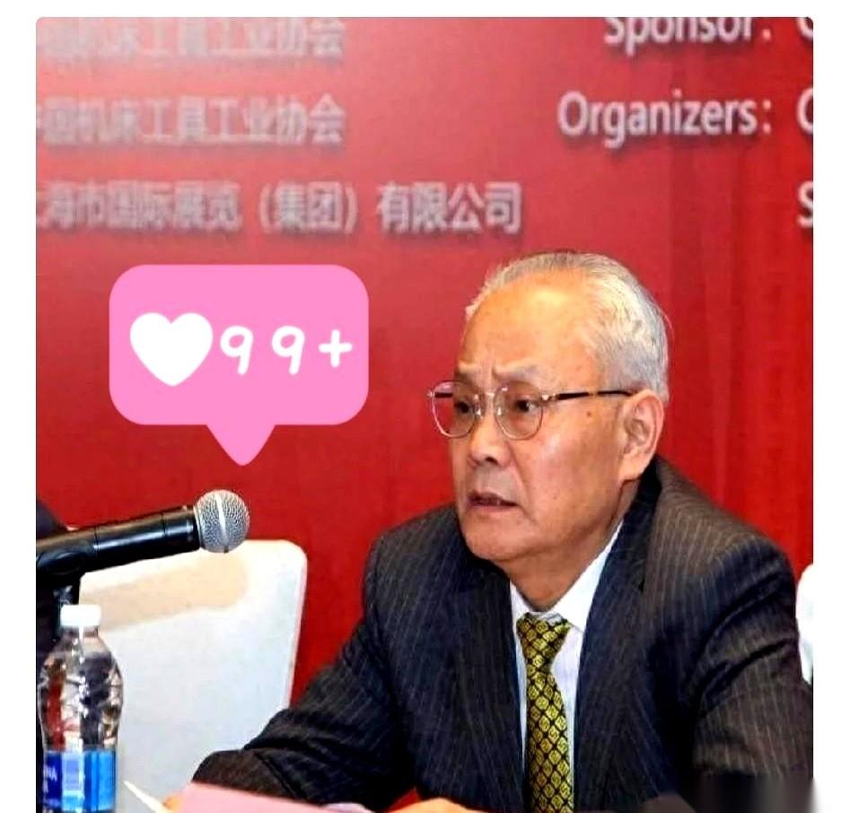 关于日本高端机床这事儿，最近的走势相当魔幻。那边刚放出风声要限制出口，扭头翻开