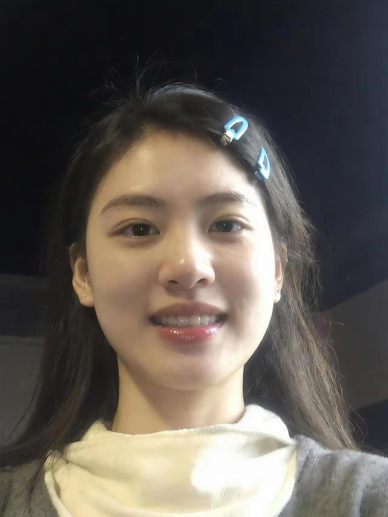 女人这辈子，大抵会遇到三种男人。第一种男人很会。会浪漫，会说情话，会带她疯，
