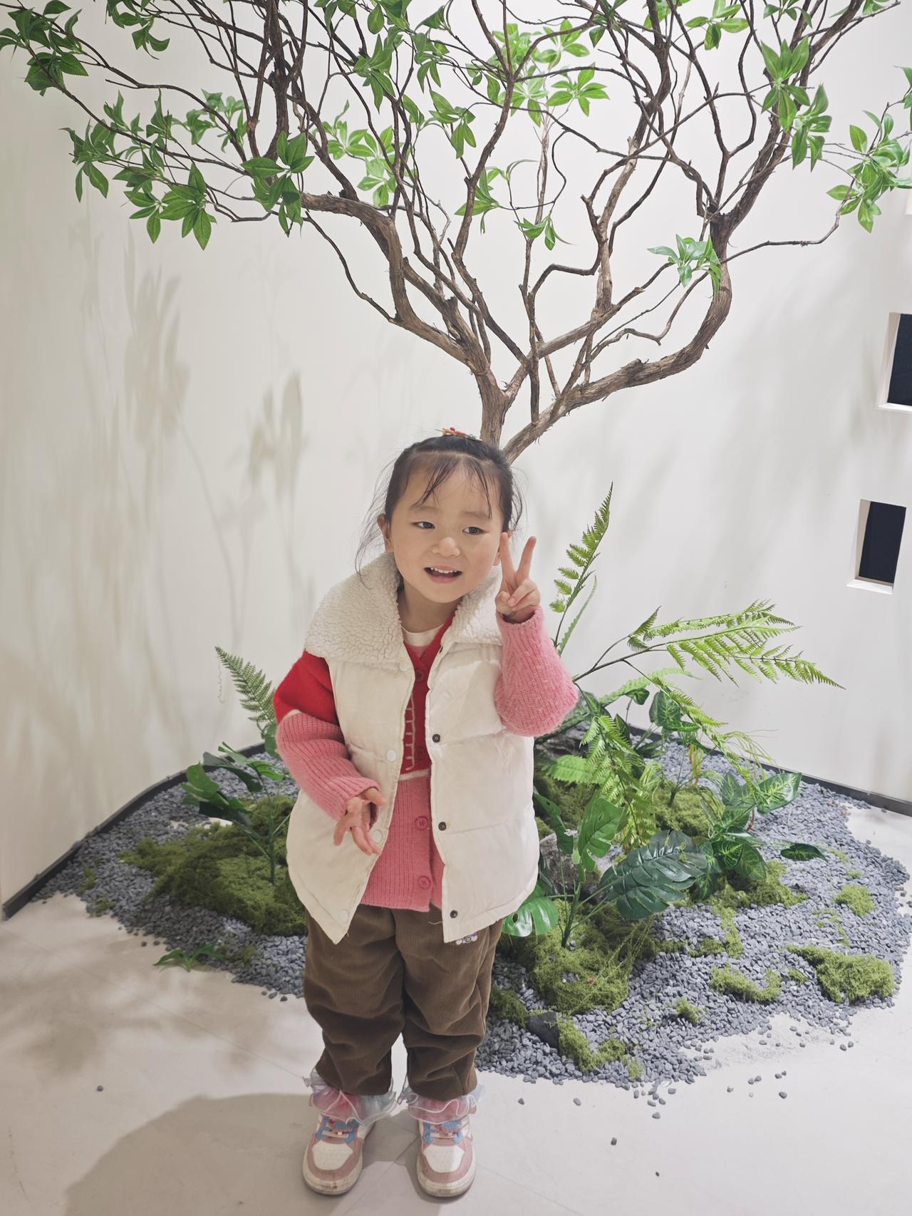 杨瀚森刚进NBA就遭遇了巨大争议。16顺位的他，两场零分，场均7分钟，1.8分2