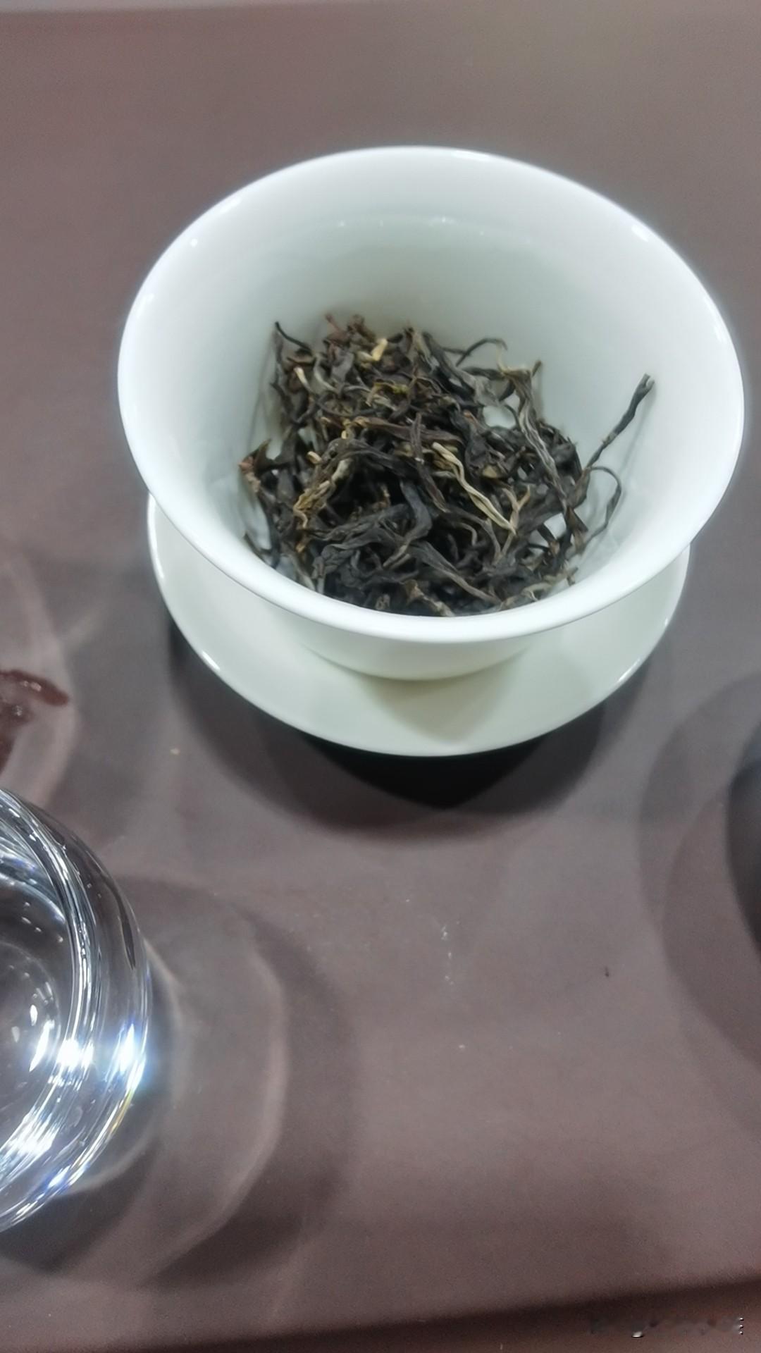 你，还在迷迷糊糊乱喝茶么？今天给所有人敲个2026年的警钟。2026年，那