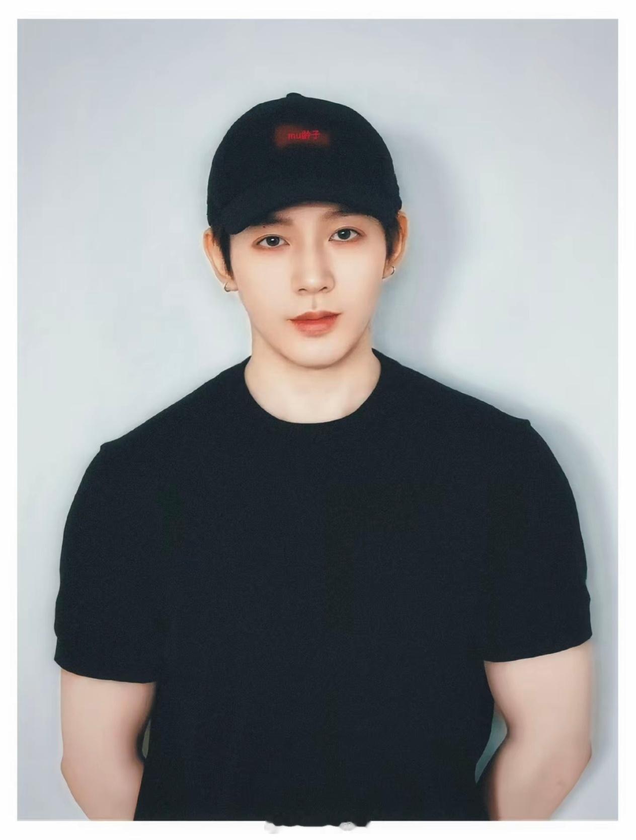 天呐，这满身的肌肉，这满满的男友力，明天见邓为