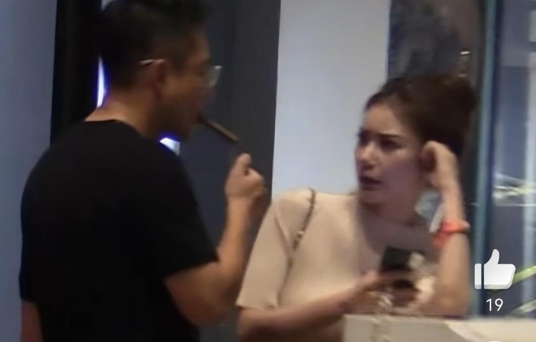 汪小菲马筱梅合体出行。汪小菲忙完工作又急匆匆的赶回湾湾陪老婆孩子，马筱梅也是战