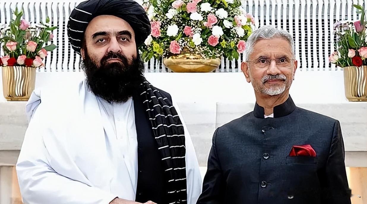 如今我总算明白，阿塔（塔利班）为何会先后遭到世界两大超级国家（前苏联和美国）的打