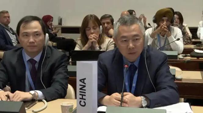 中国赢了，美国蔫了。当地时间8月11日，中国在日内瓦举行了一场会议上直接回怼美国