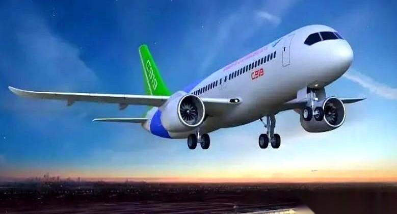 C919，咱们自己的大飞机，有组数据很硬：已经安全飞了3万6千多个小时，稳稳当当