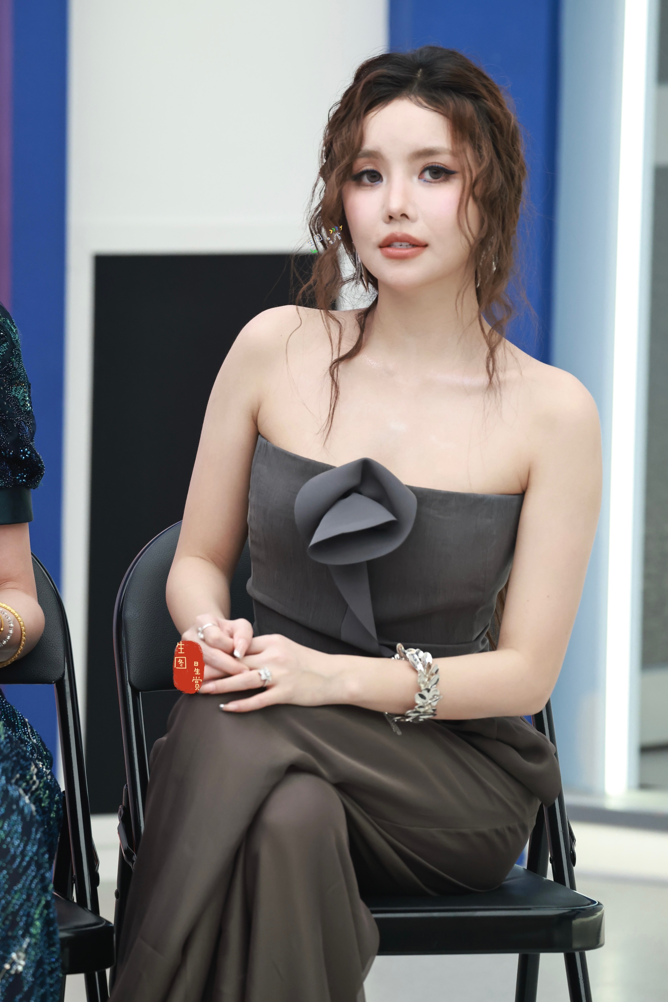明媚风的安崎小姐姐💋浪姐成团夜群访随拍乘风2026乘风之夜