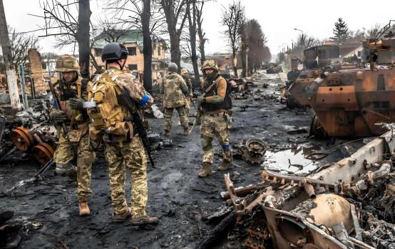 匈牙利政坛更迭打破欧盟援乌僵局，27国一致批准向乌提供900亿欧元贷款，同