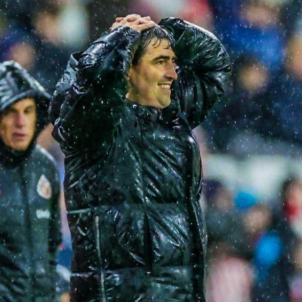 【英超黑马开始褪色】英超前9轮，夏窗卖走多名主力的伯恩茅斯，以5胜3平1负的战绩