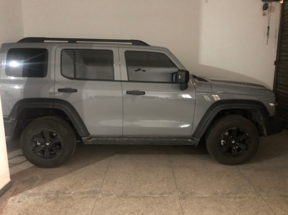 提车小半年使用感受坦克300的使用感受总体来说非常不错，尤其是在外观、内饰、动