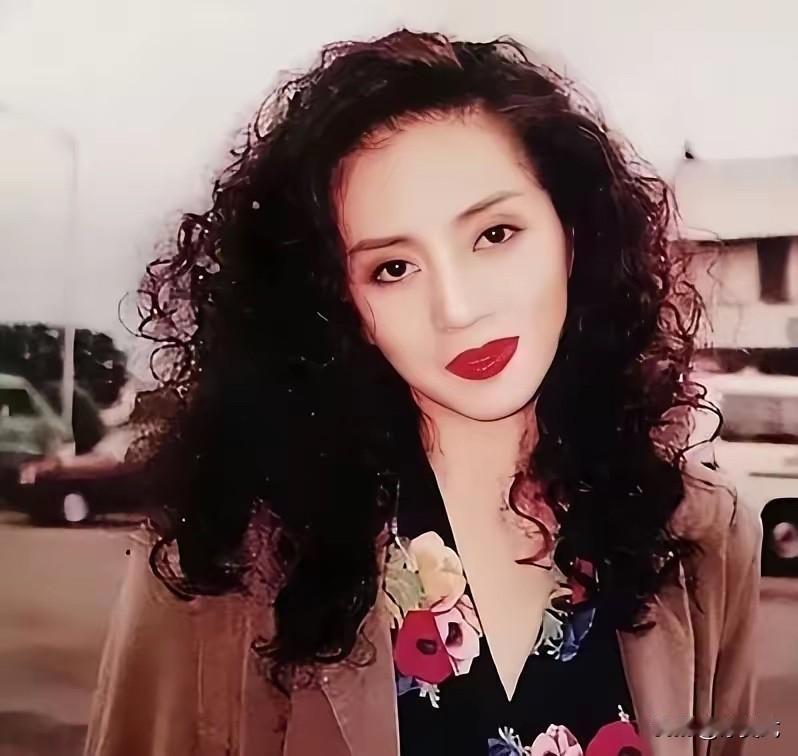 2003年，梅艳芳去世不久后，他的主治医生在一次采访中透露：“其实梅艳芳的病完全