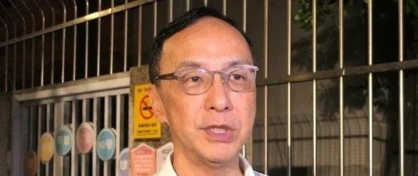 国民党主席朱立伦今天晚间到桃园市平镇区为国民党立委吕玉玲反罢免站台助讲，朱立伦在