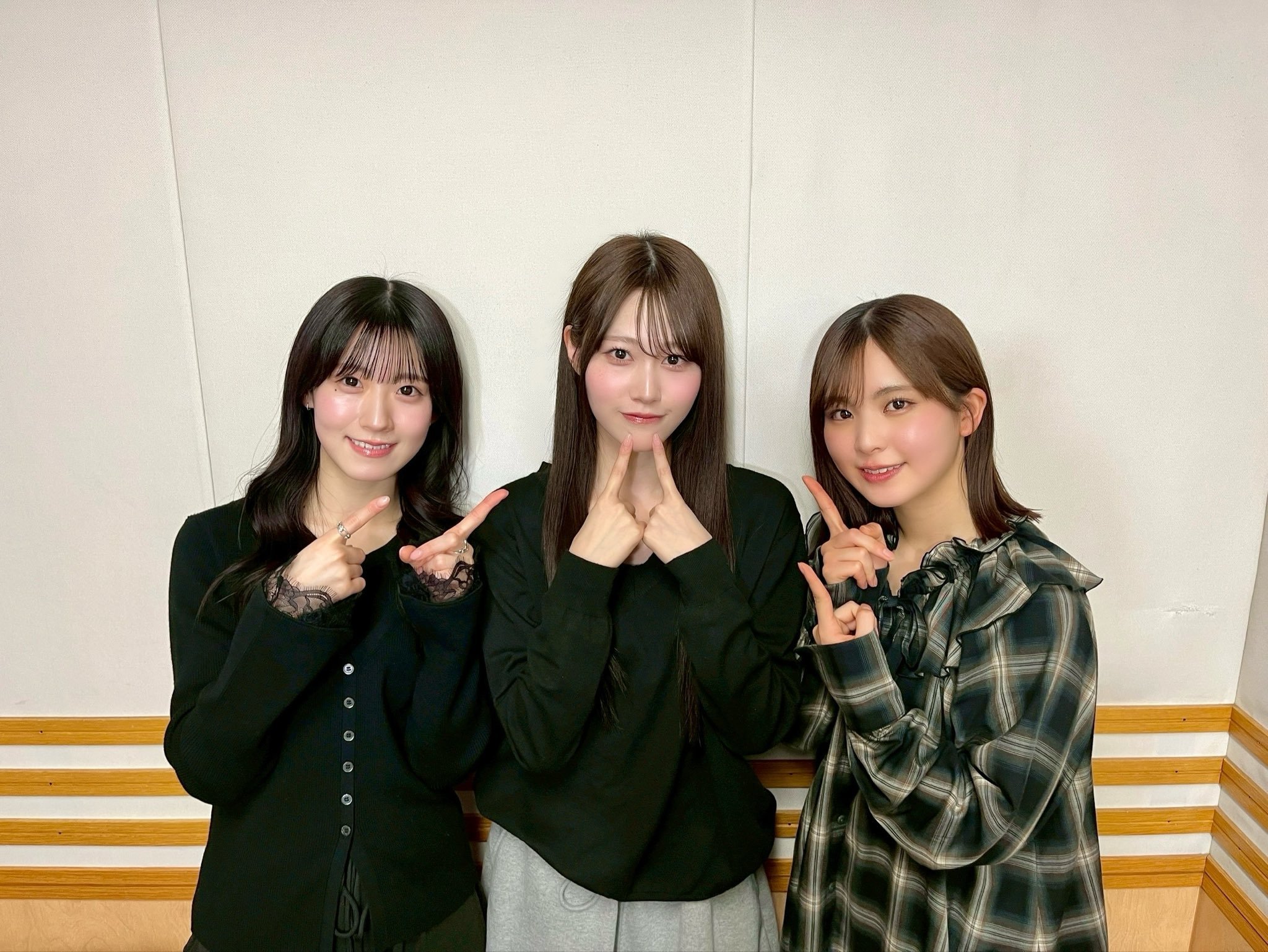 向井純葉石森璃花遠藤理子　櫻坂のさ