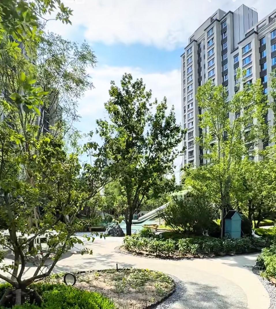 昨日（2月27日），北京二手房网签量继续恢复性攀升，1一2月份总网签量能否超越同