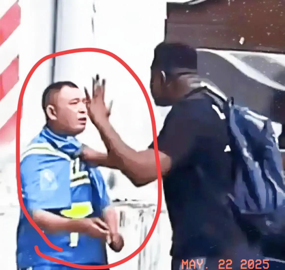 法律与美德并行！老外已经开始崩溃！直接耍无赖、毁护照死活不肯回国！