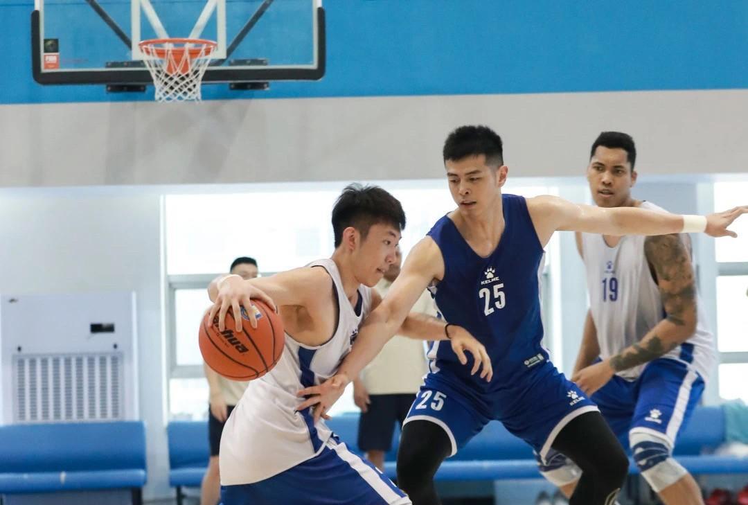 北京首钢男篮在全运会时，方硕和朱彦西都会参加，不过他们在休赛期有退役的想法。俱乐